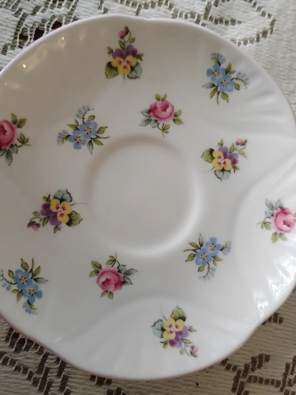 Royal York Fine Bone China Teacup and Saucer Set. Floral Bouquet.